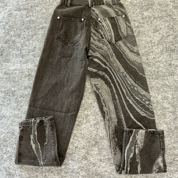 Stylish Black and Gray Marble Patterned Women's Jeans Best Fits Size 24 - Picture 3 of 3